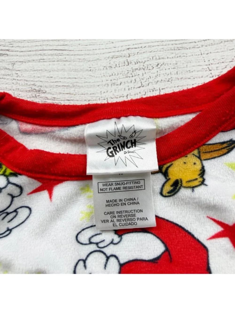 Dr. Seuss The Grinch Kids Pajama Set Red Green Max Festive Print 10